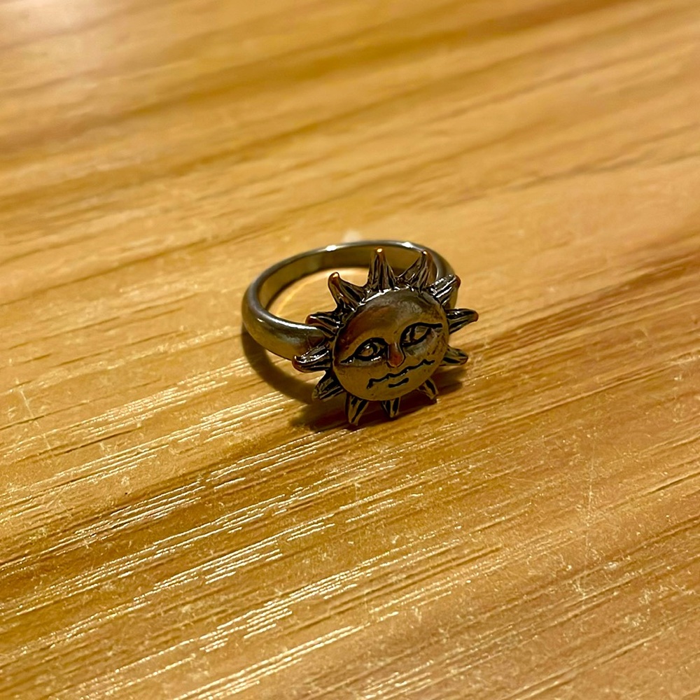 Vintage sun ring